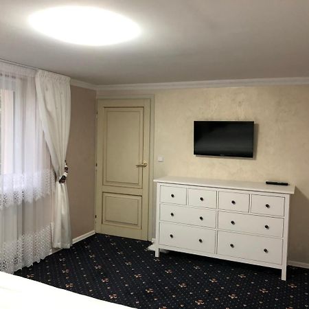 Ferienwohnung Ioannis Karlsbad Exterior foto