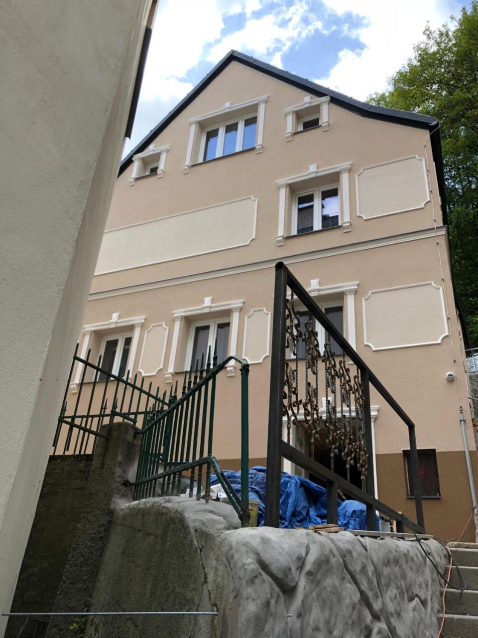 Ferienwohnung Ioannis Karlsbad Exterior foto